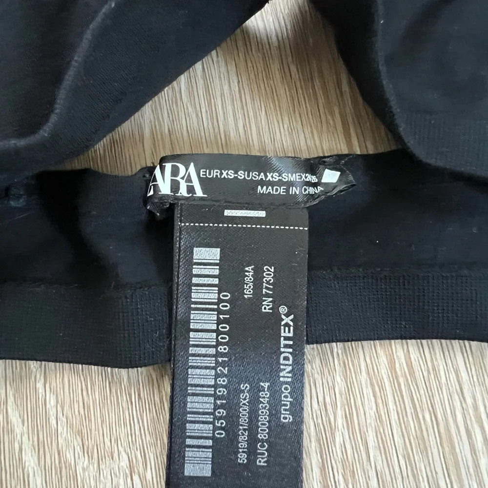 Zara Seamless Black Triangle Bra NEW - Picture 2 of 5